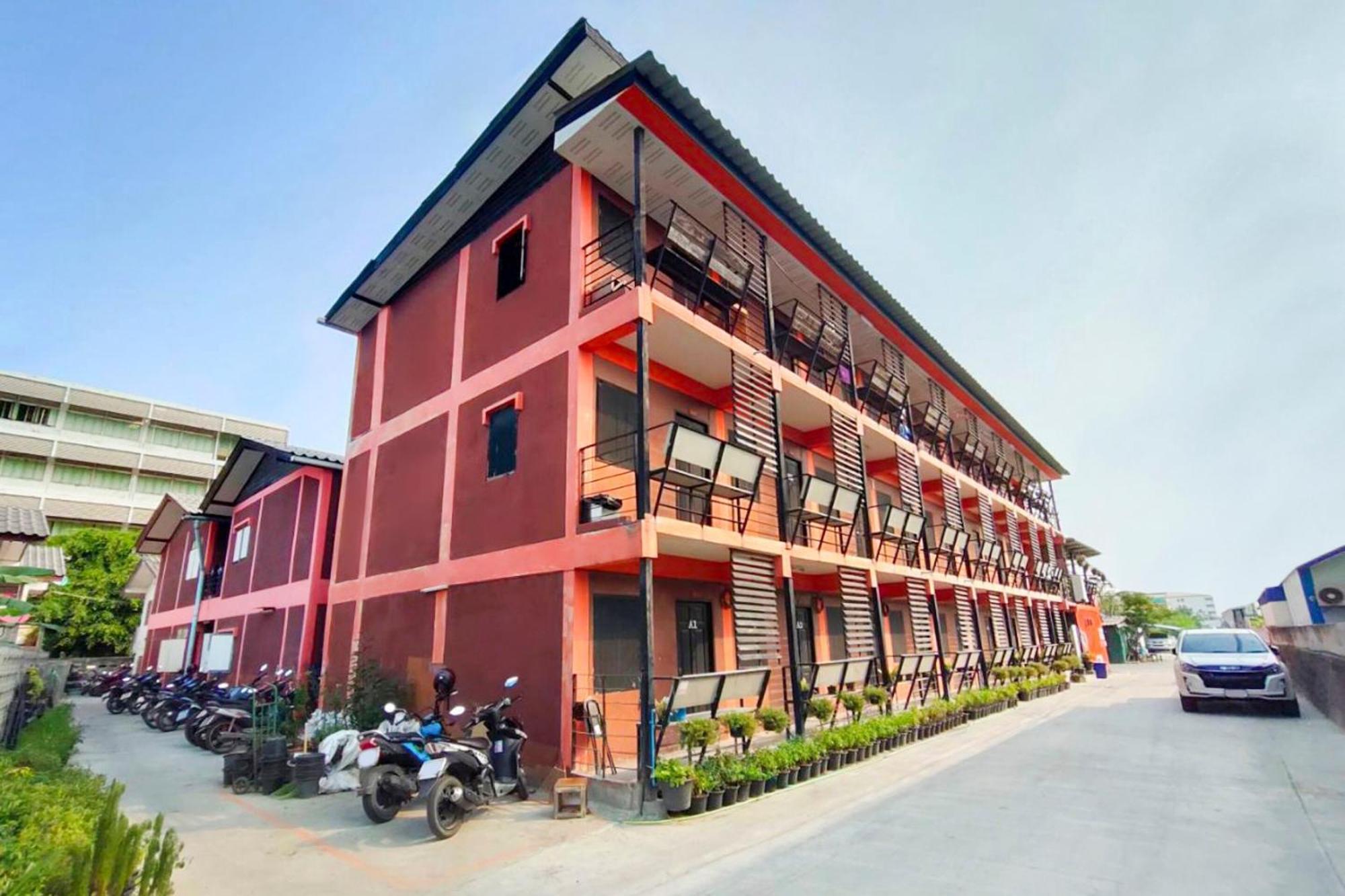 Oyo 560 Chang Hostel Suvarnabhumi Bangkok Zewnętrze zdjęcie